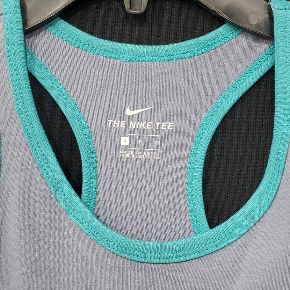 🆕️ Nike Racerback Tank - Picture 4 of 7